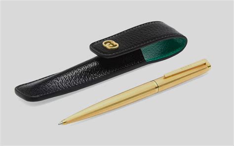 Gucci goldtone pen